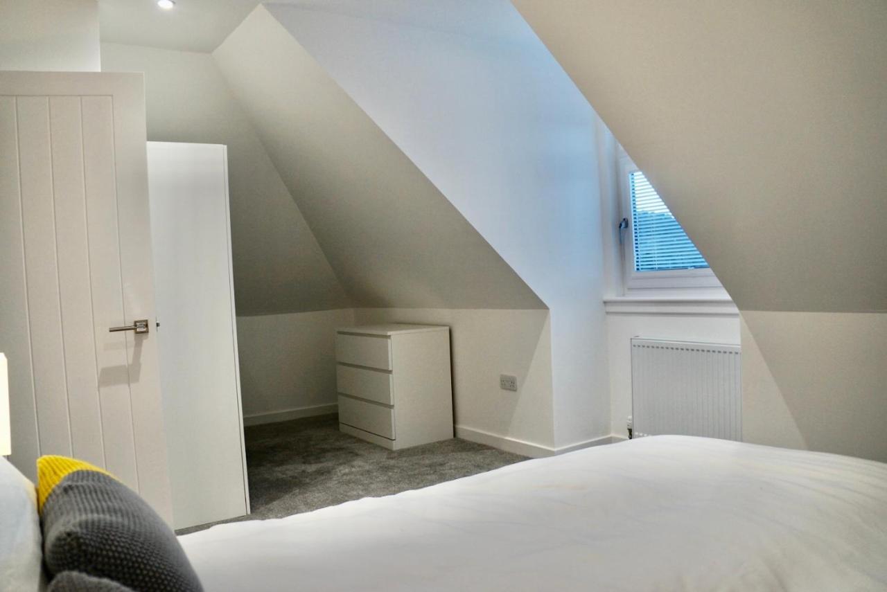 Leworin Apartment Stirling Bagian luar foto