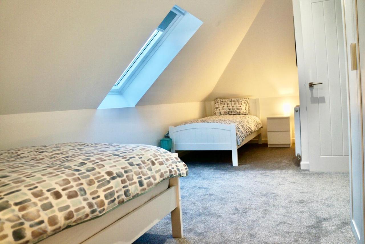 Leworin Apartment Stirling Bagian luar foto