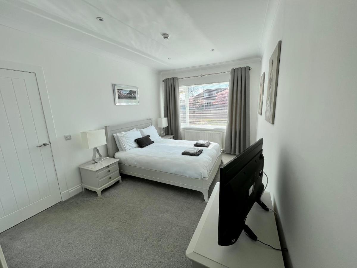 Leworin Apartment Stirling Bagian luar foto