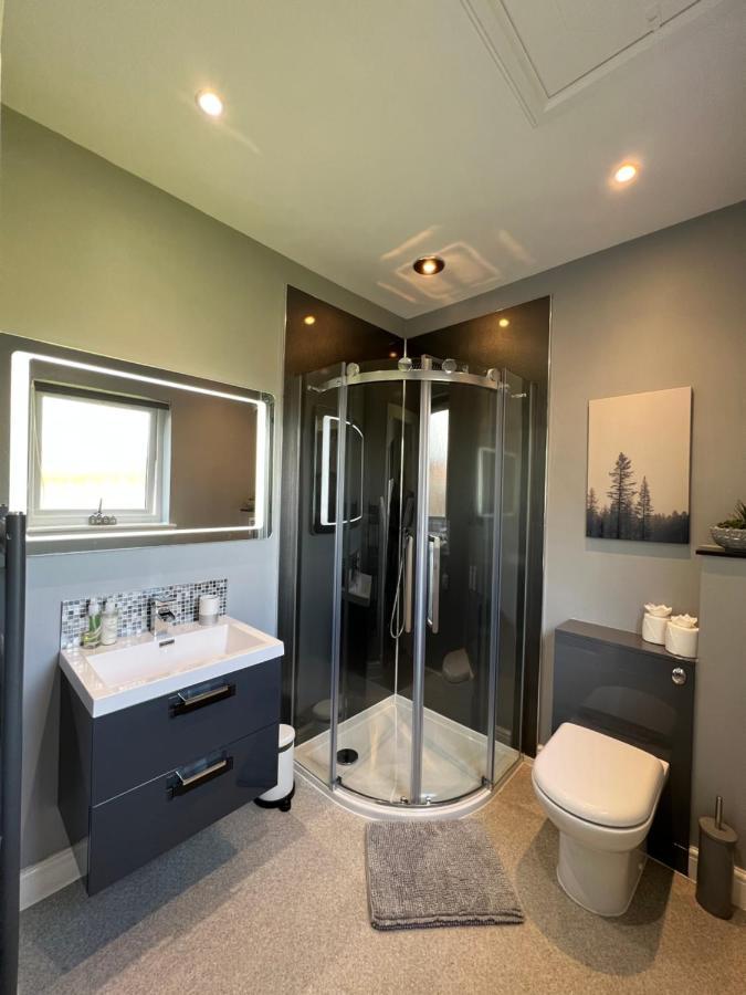 Leworin Apartment Stirling Bagian luar foto